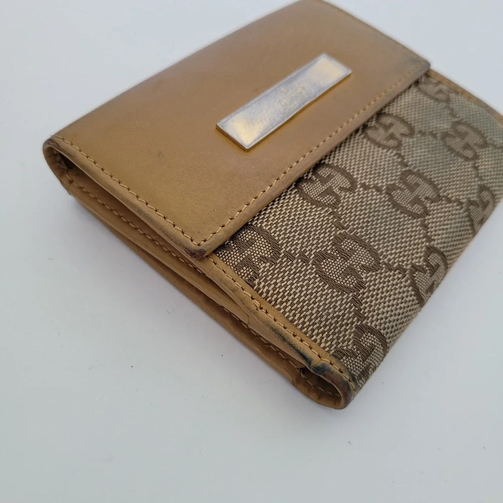 Gucci GG Canvas Bifold Compact Wallet Tan Leather Monogram 035-4463-2146 Vintage